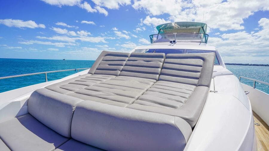 2016 Sunseeker 75 Yacht