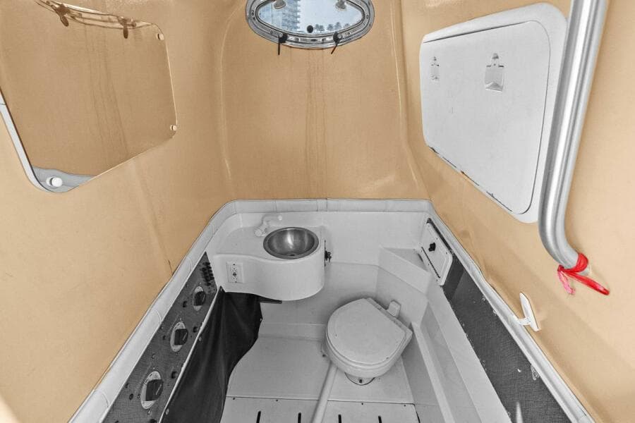 2004 Hydra-Sports Vector 3300 CC