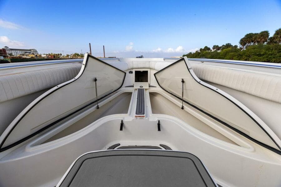 2004 Hydra-Sports Vector 3300 CC