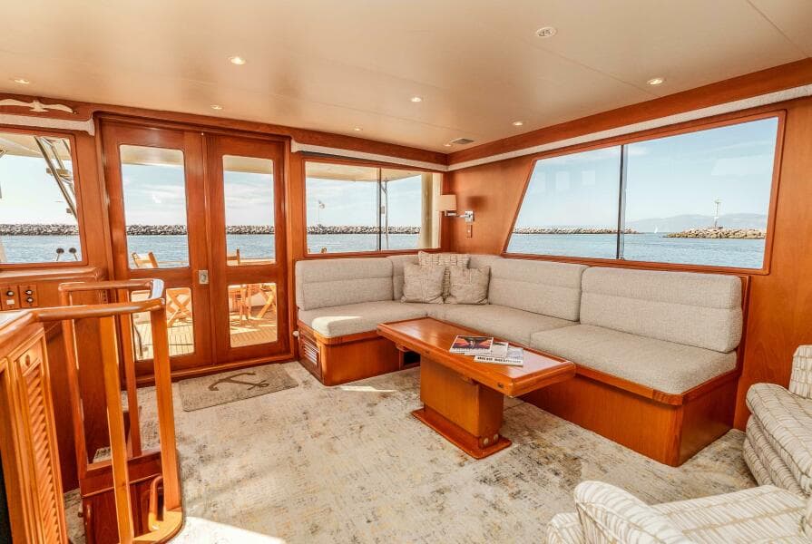 2000 Offshore Yachts Flushdeck