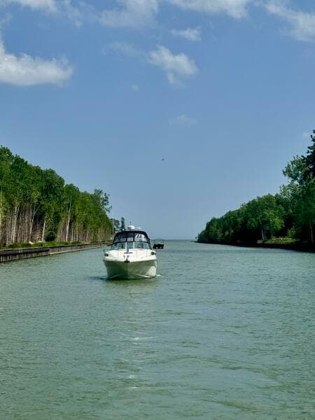 2006 Sea Ray 320 Sundancer