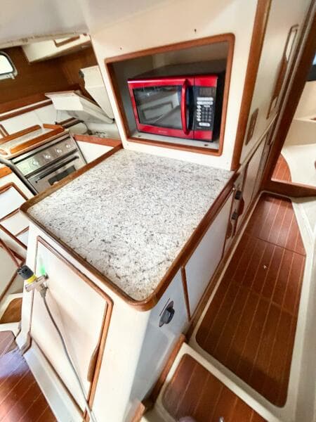 1989 Irwin 43 Mark III