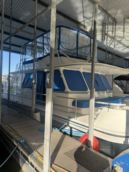 2006 Gibson 5500 Series