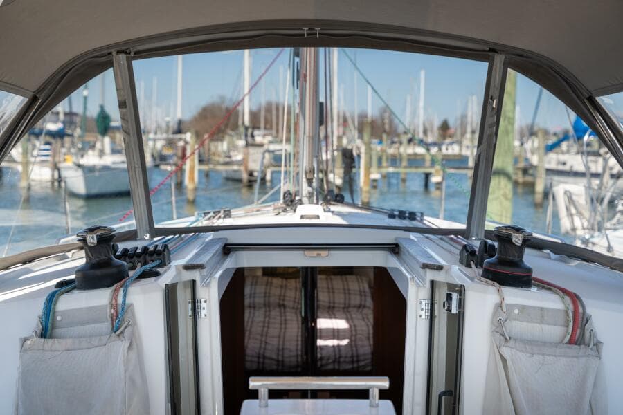 2019 Beneteau Oceanis 38.1