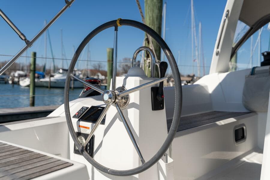 2019 Beneteau Oceanis 38.1