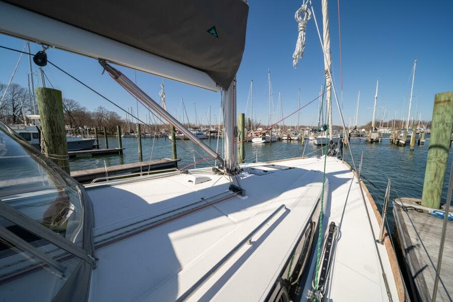 2019 Beneteau Oceanis 38.1