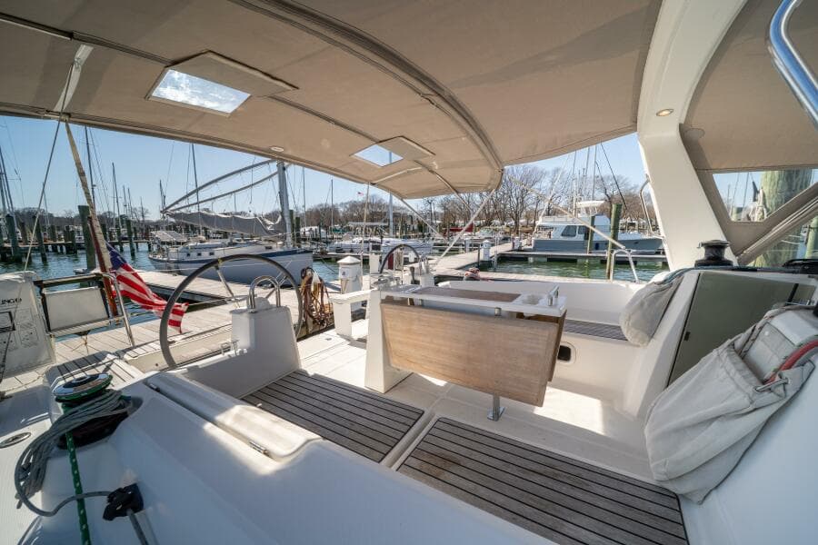 2019 Beneteau Oceanis 38.1