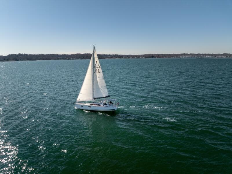 2019 Beneteau Oceanis 38.1