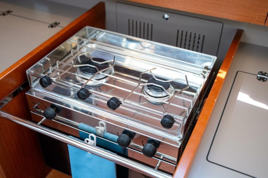 2019 Beneteau Oceanis 38.1