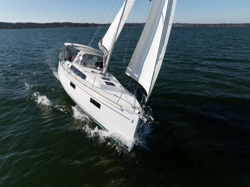 2019 Beneteau Oceanis 38.1