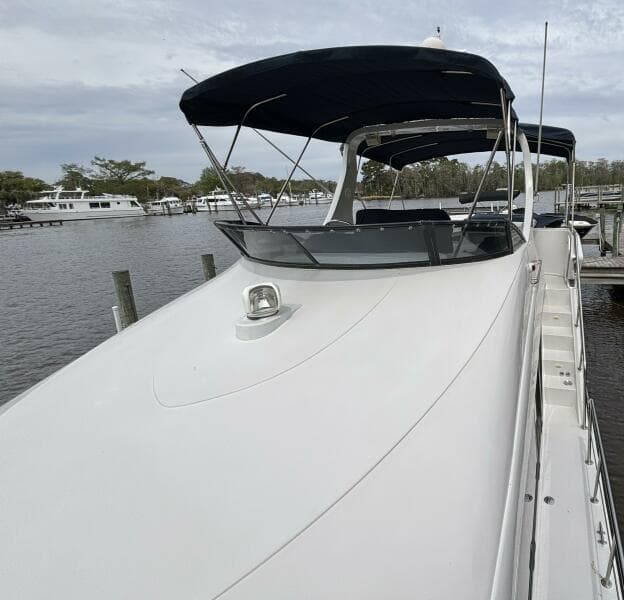 2007 Bluewater 5200