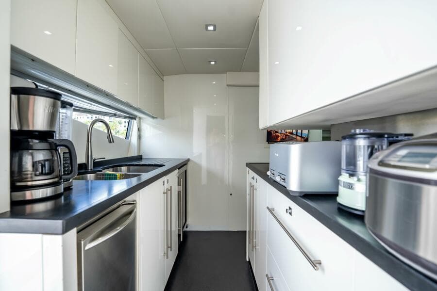 2011 Sunseeker 34 Metre Yacht