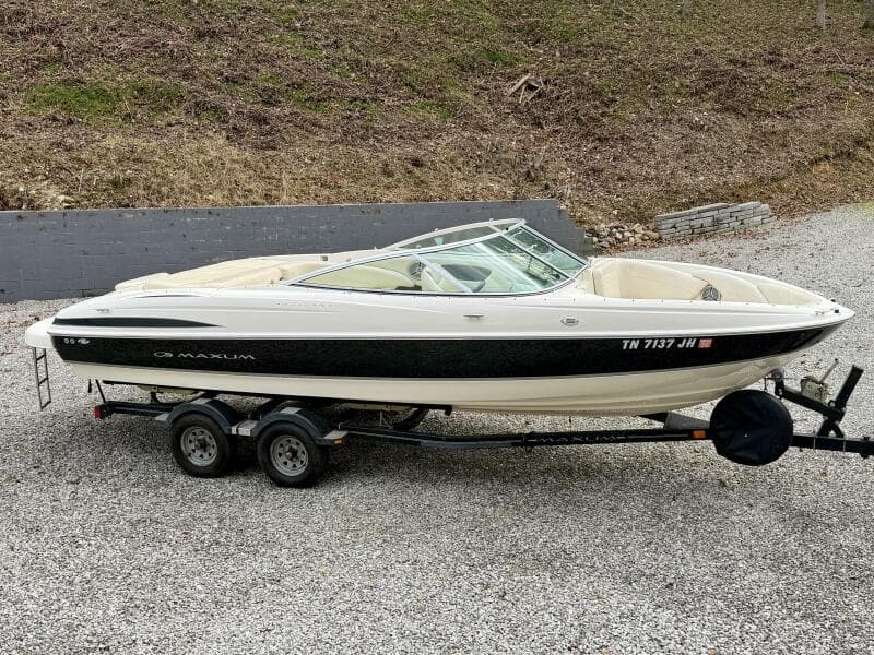 2007 Maxum 2200 SR3