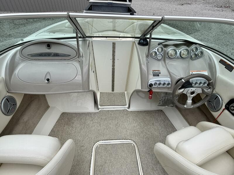 2007 Maxum 2200 SR3