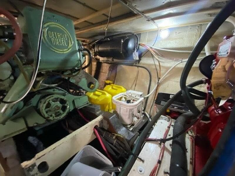 1972 Chris-Craft Commander Flush Deck