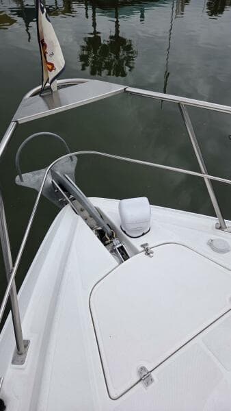 2000 Cruisers Yachts 4450 Express Motor Yacht