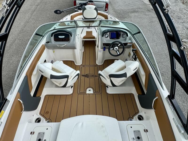 2023 Chaparral 21 SSi Ski & Fish