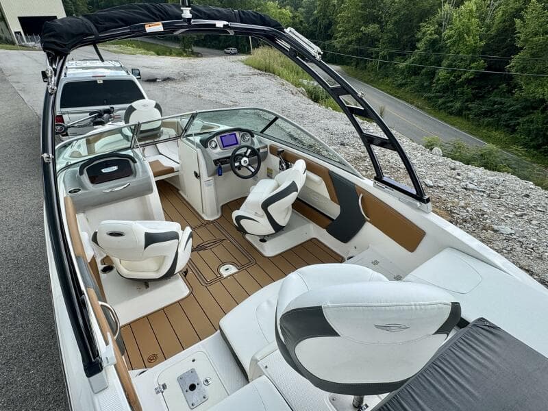 2023 Chaparral 21 SSi Ski & Fish