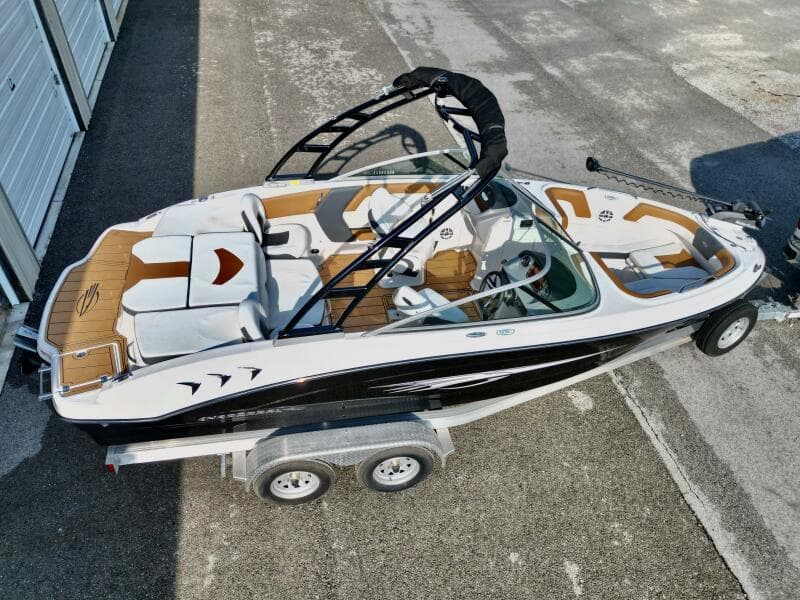 2023 Chaparral 21 SSi Ski & Fish