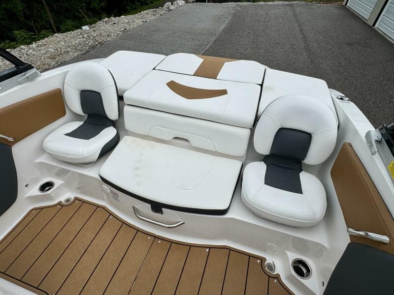 2023 Chaparral 21 SSi Ski & Fish