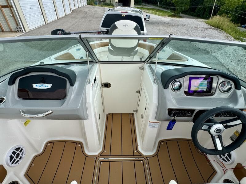 2023 Chaparral 21 SSi Ski & Fish