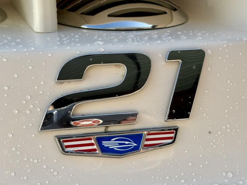 2023 Chaparral 21 SSi Ski & Fish