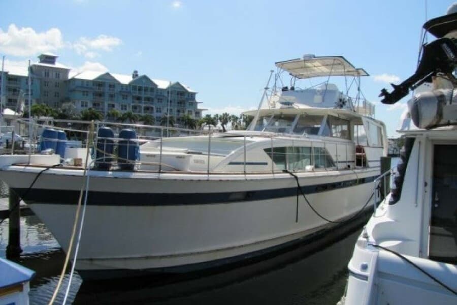 1973 Chris-Craft 55 Commander