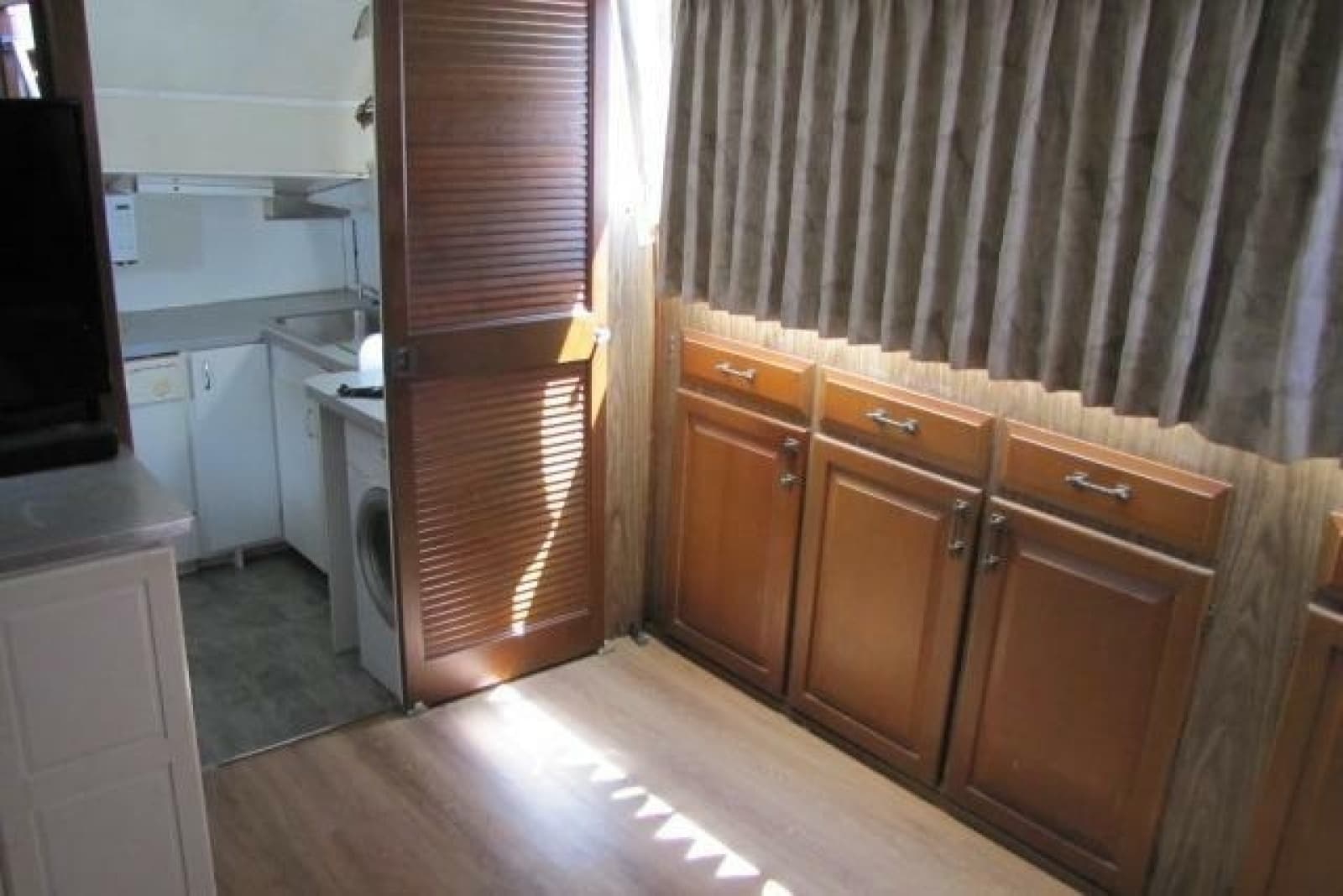 1973 Chris-Craft 55 Commander - Photo 31