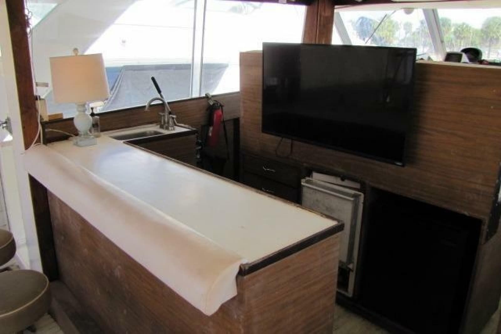 1973 Chris-Craft 55 Commander - Photo 16
