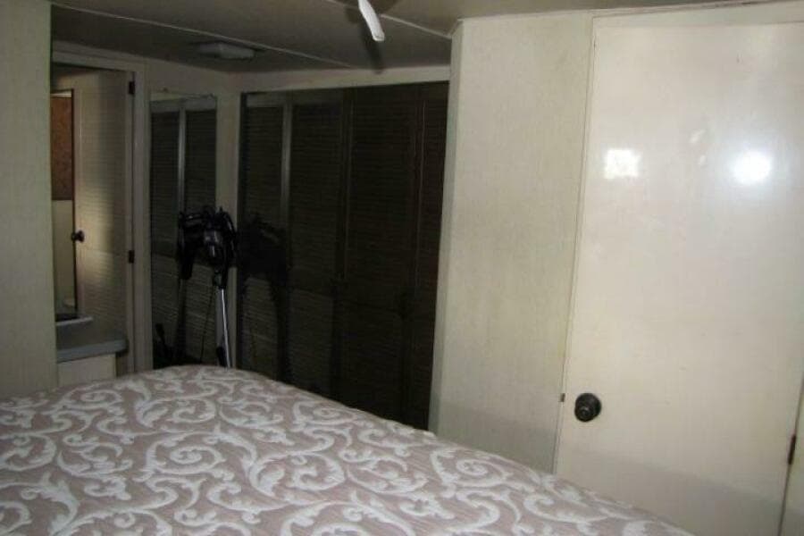 1973 Chris-Craft 55 Commander