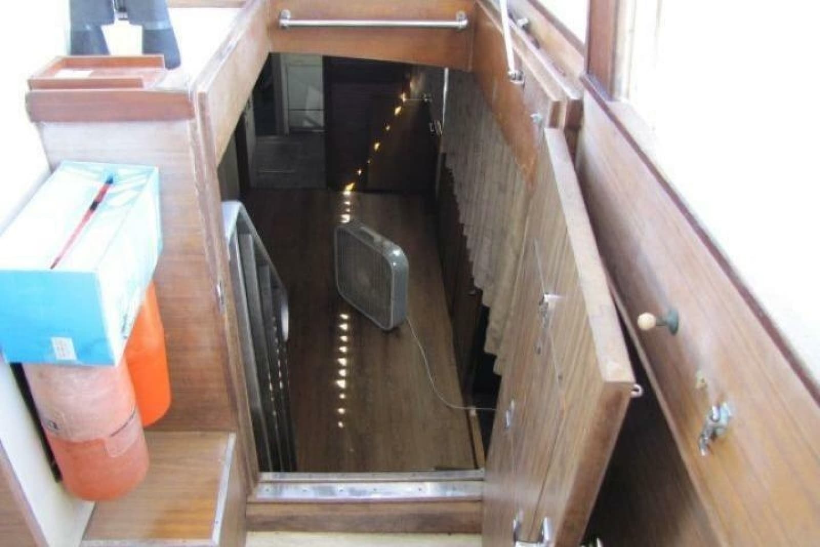 1973 Chris-Craft 55 Commander - Photo 26
