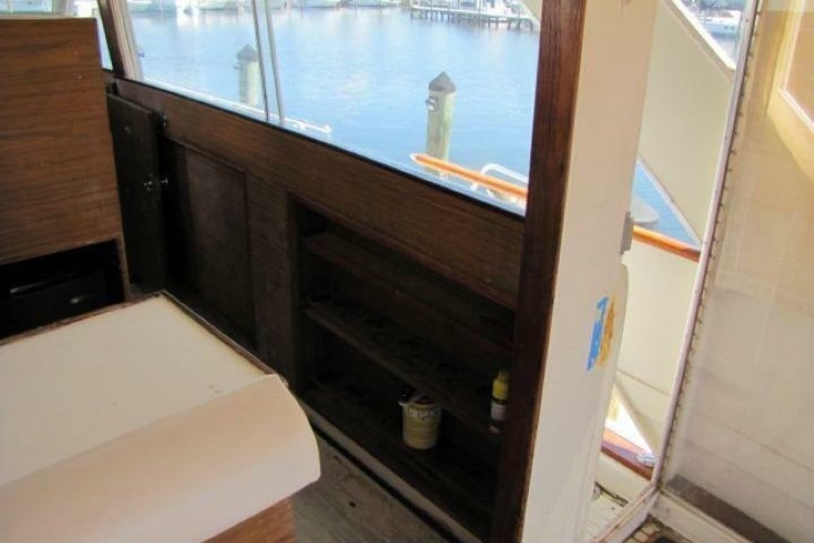1973 Chris-Craft 55 Commander - Photo 20