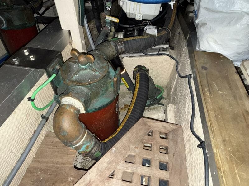 1991 Grand Banks 42 Classic