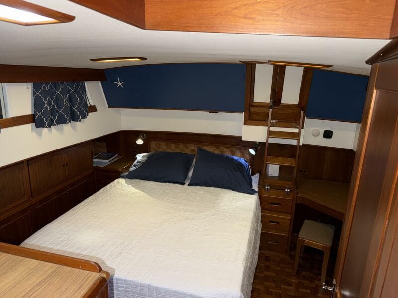 1991 Grand Banks 42 Classic