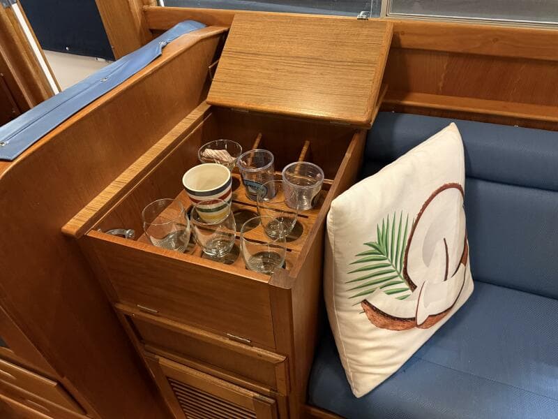 1991 Grand Banks 42 Classic