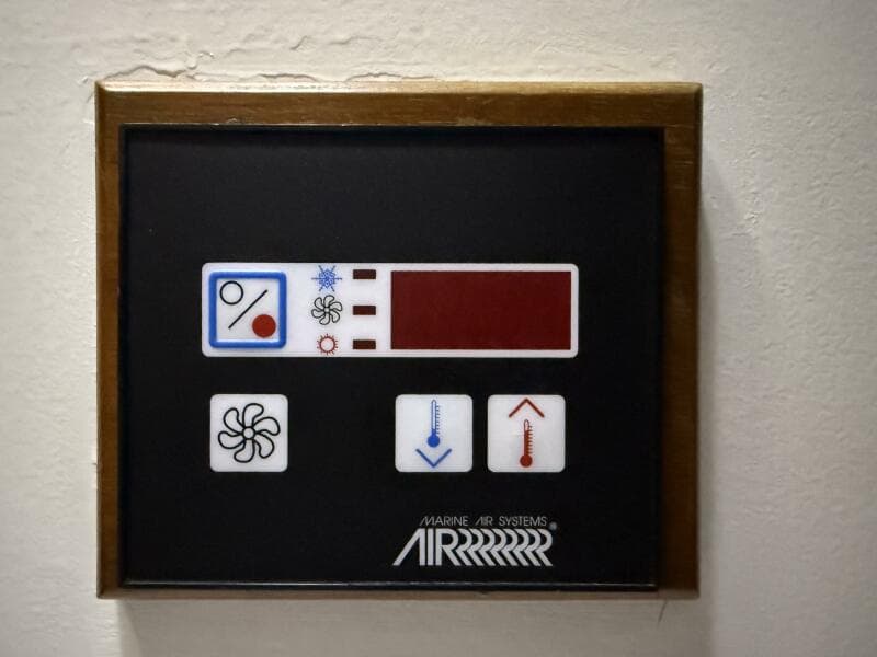 1991 Grand Banks 42 Classic