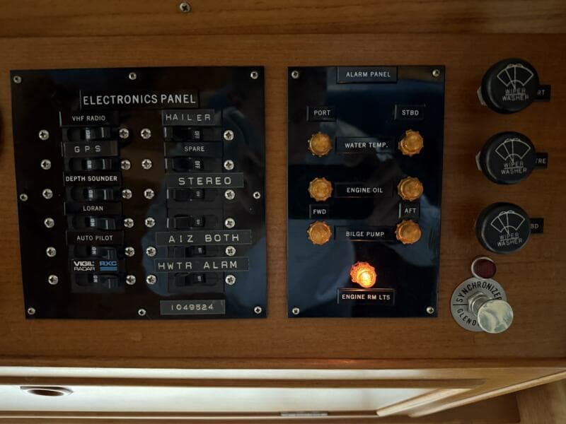 1991 Grand Banks 42 Classic