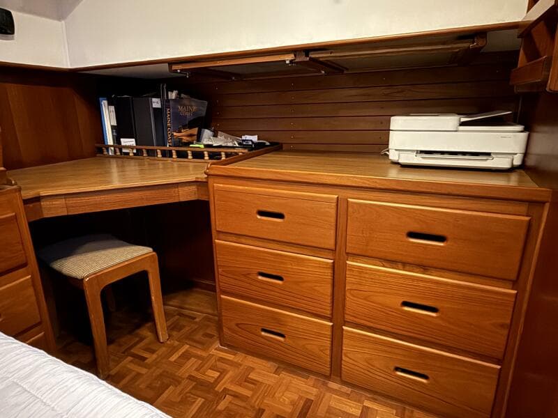 1991 Grand Banks 42 Classic