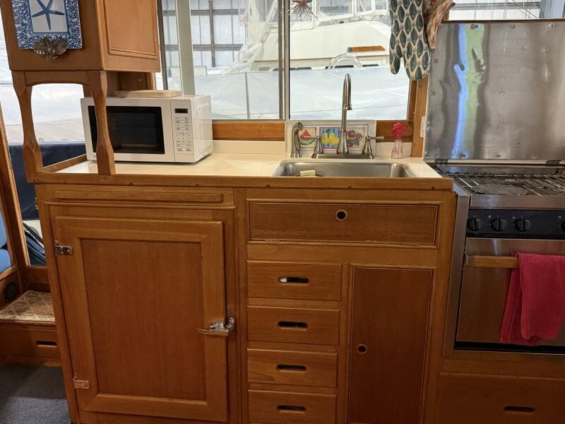 1991 Grand Banks 42 Classic