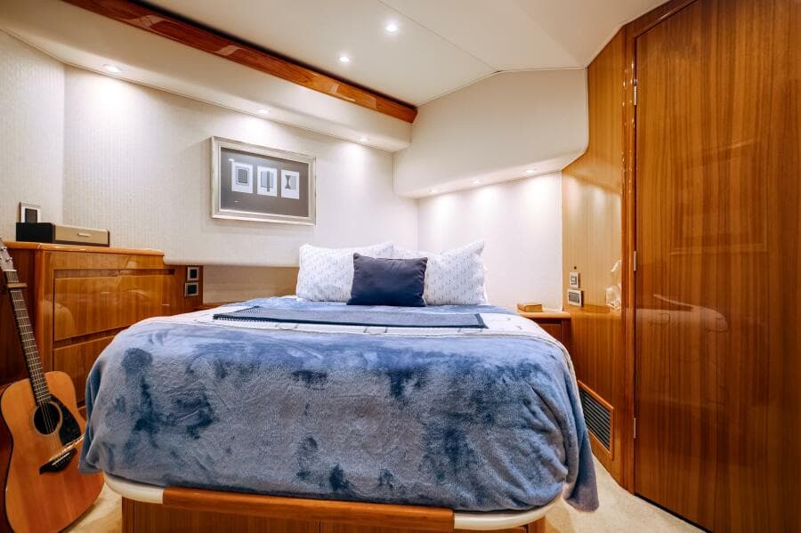 Viking 64 - High Life -