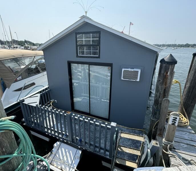 2009 Catamaran Cruisers Aqua Lodge