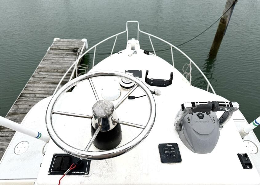 1999 Wellcraft 290 Coastal