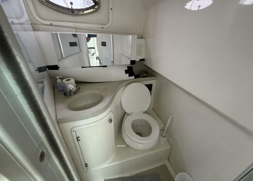 1999 Wellcraft 290 Coastal