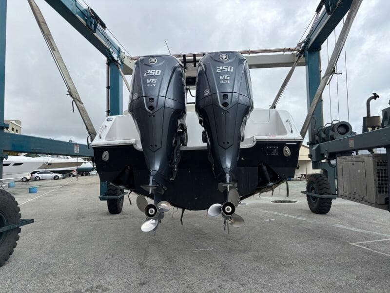 2022 Sea Hunt Ultra 275 SE