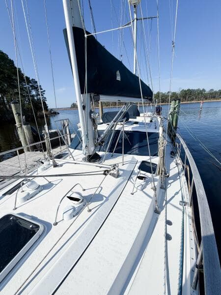 1986 Nauticat 40 Cutter Ketch Pilothouse