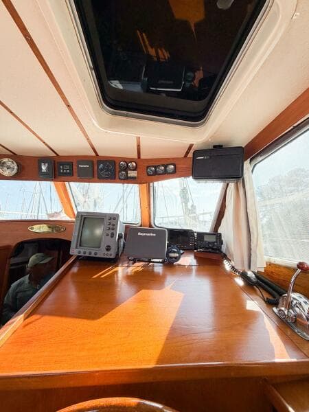 1986 Nauticat 40 Cutter Ketch Pilothouse