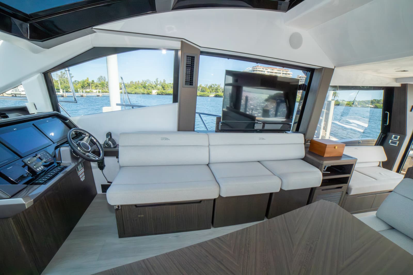 2024 Galeon 510 SKY - Photo 23