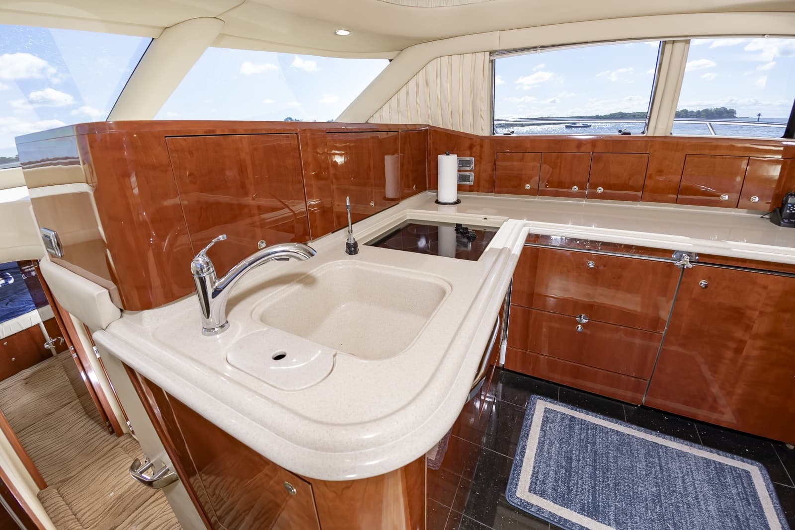 2002 Sea Ray 560 Sedan Bridge - Photo 32