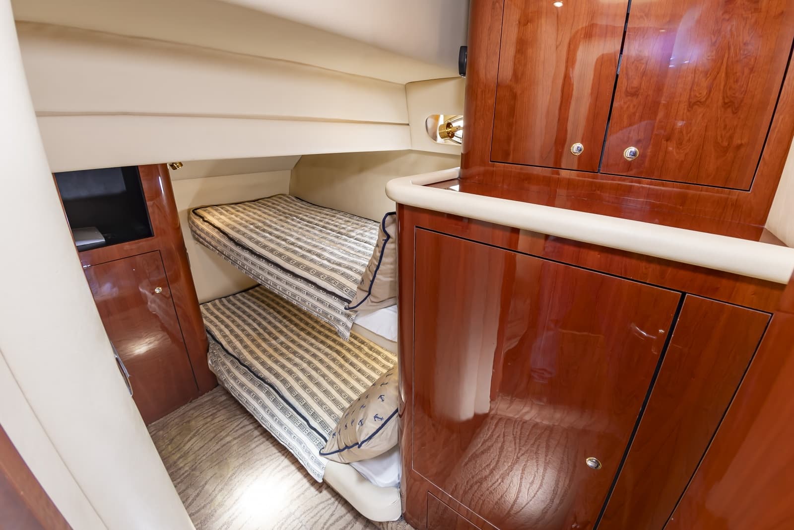 2002 Sea Ray 560 Sedan Bridge - Photo 51