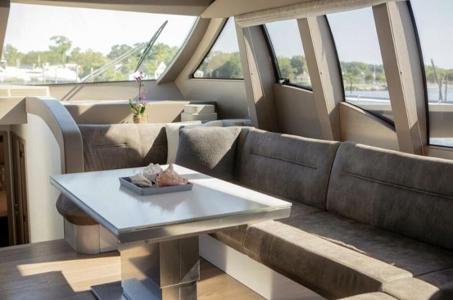 2018 Ferretti Yachts 